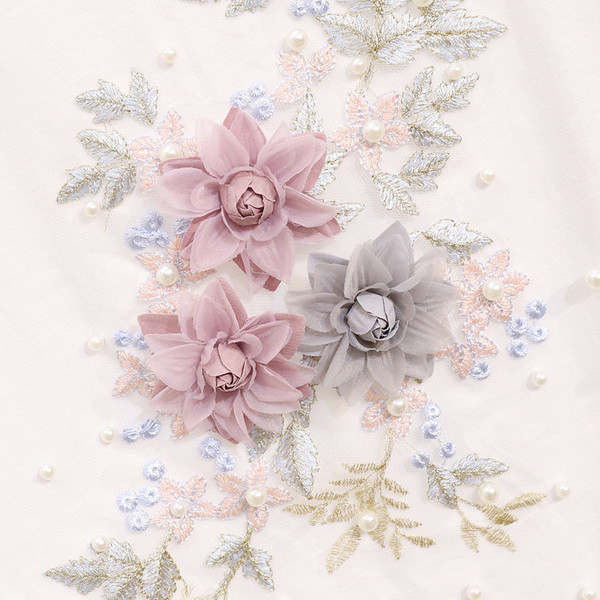 Γυναικεία μπλούζα με κεντήματα