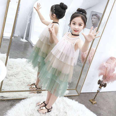 Stílusos gyerekruha két színben O-nyakú és tüllel