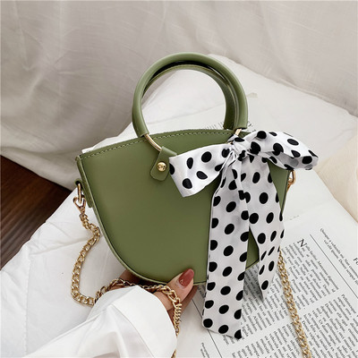 Μοντέρνα γυναικεία έκο δερμάτινη τσάντα σε τρία χρώματα με τρισδιάστατα στοιχεία και μικρή και μεγάλη λαβή