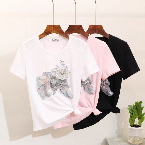 Modern női póló három színben hímzéssel