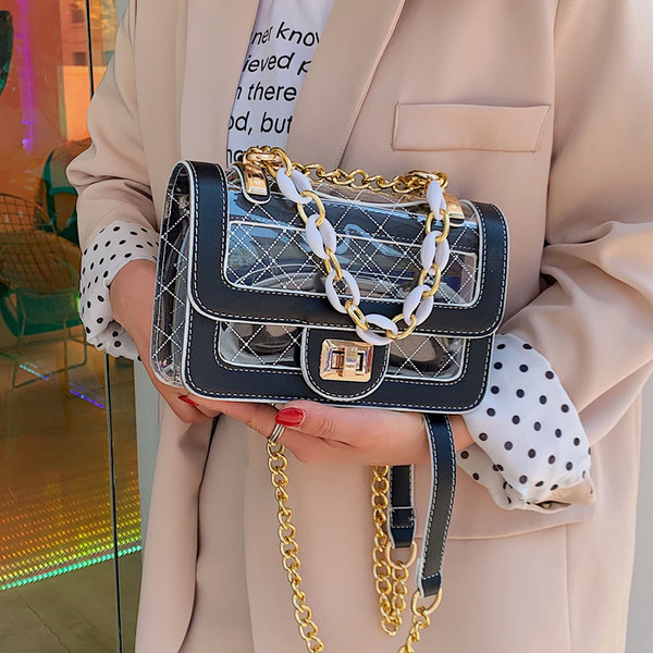 Öt színben, eko bőrből készült stílusos női táska fém rögzítéssel, rövid és hosszú füllel