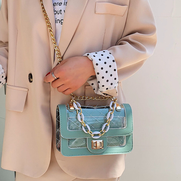 Öt színben, eko bőrből készült stílusos női táska fém rögzítéssel, rövid és hosszú füllel