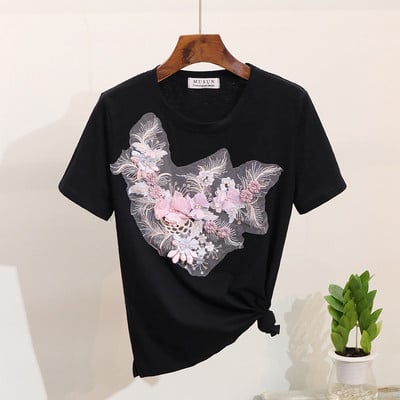 Γυναικεία μπλούζα με κέντημα και τρισδιάστατο στοιχείο