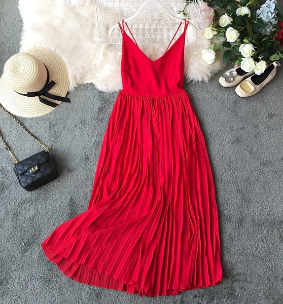 Stílusos női ruha csupasz háttal, piros V-nyakkal