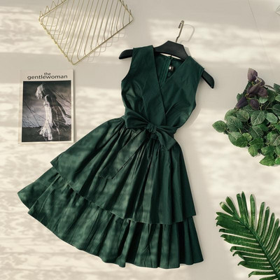 Modern női ruha V-nyakú, fűzős több színben