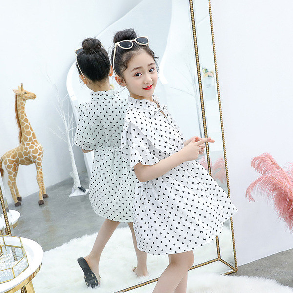 Κομψό, παιδικό φόρεμα με κοντό μανίκι σε λευκό  χρώμα