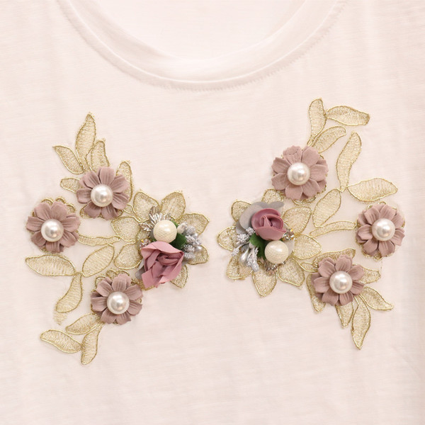 Modern női póló és farmer szett színes hímzéssel