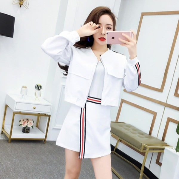 Set elegant de fustă, jachetă și maiou pentru femei în alb și negru