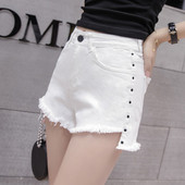 Pantaloni scurți moderni de damă în trei culori