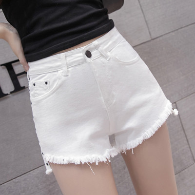 Pantaloni scurți moderni de damă în trei culori