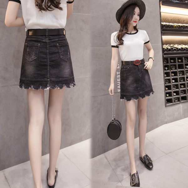 Μοντέρνα  γυναικεία φούστα denim σε γκρι με σκισμένα μοτίβα