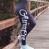 Γυναικείοαθλητικό κολάν σε τρία χρώματα με επιγραφή