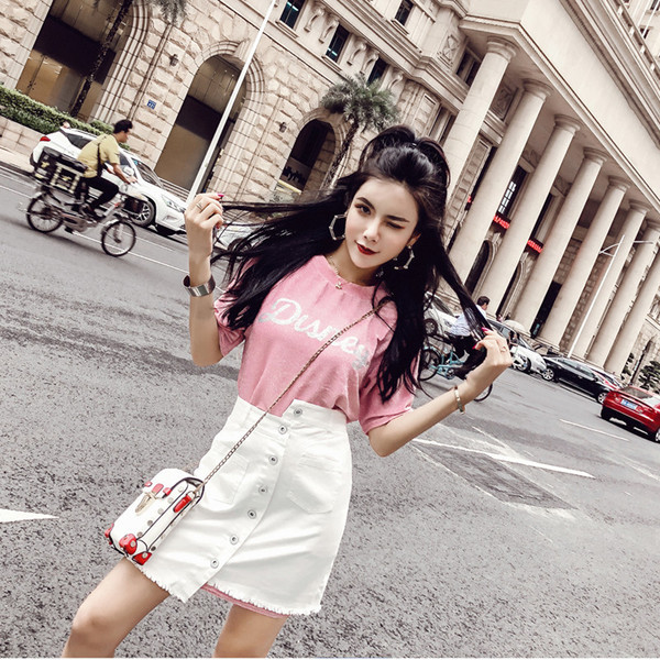 Modern női póló és magas derekú szoknya szett