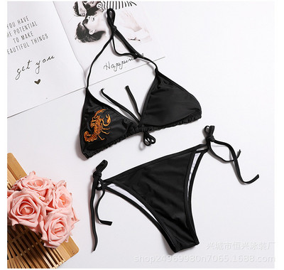 Μοντέρνο μαγιό HIT με τριγωνική κορυφή και κεντήματα