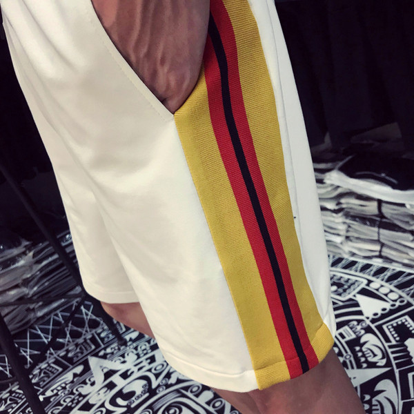 Μοντέρνο ανδρικό σετ με δύο μέρη σε δύο χρώματα