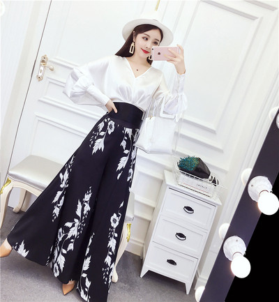 Μοντέρνο γυναικέιο σύνολο - πουκάμισο και  παντελόνι με ψηλή μέση