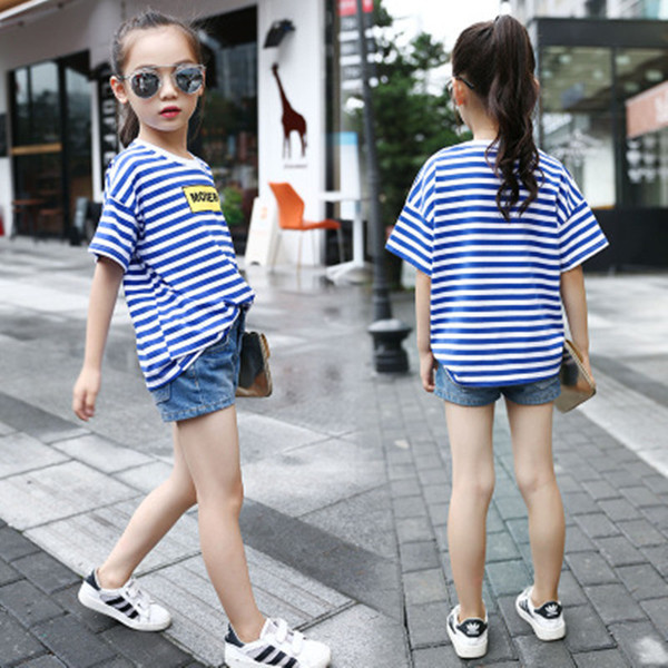 Παιδικό ριγέ μπλουζάκι σε δύο χρώματα με επιγραφή για κορίτσια