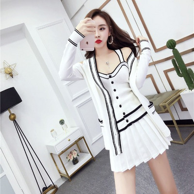 Κομψό γυναικείο σύνολο - φόρεμα με λεπτούς ιμάντες και ζακέτα