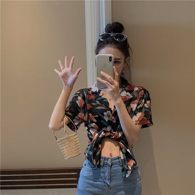 Rövid ujjú, virágmintás női ing