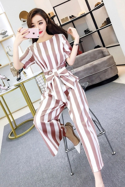 Γυναικεία ολόσομη φόρμα σε δύο χρώματα με μανίκι 3/4