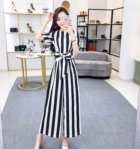 Γυναικεία ολόσομη φόρμα σε δύο χρώματα με μανίκι 3/4