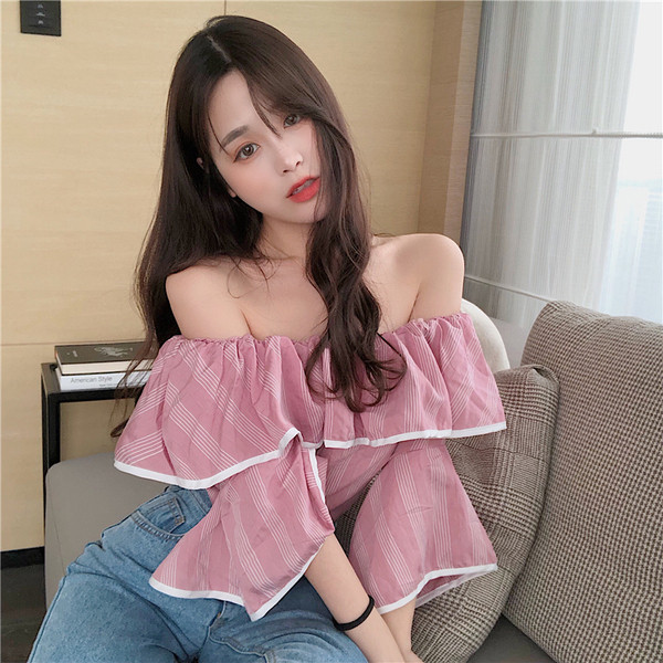 Modern női ing csupasz vállú fehér és rózsaszín színben