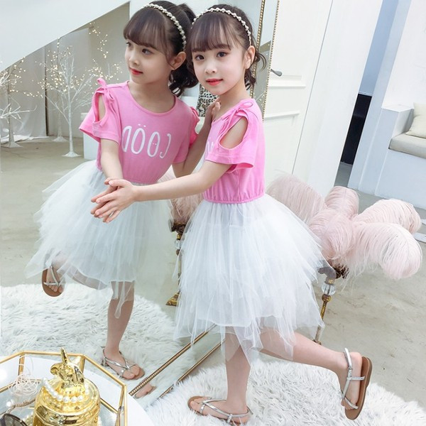 Rochie moderna pentru copii in doua culori cu maneci scurte si tul