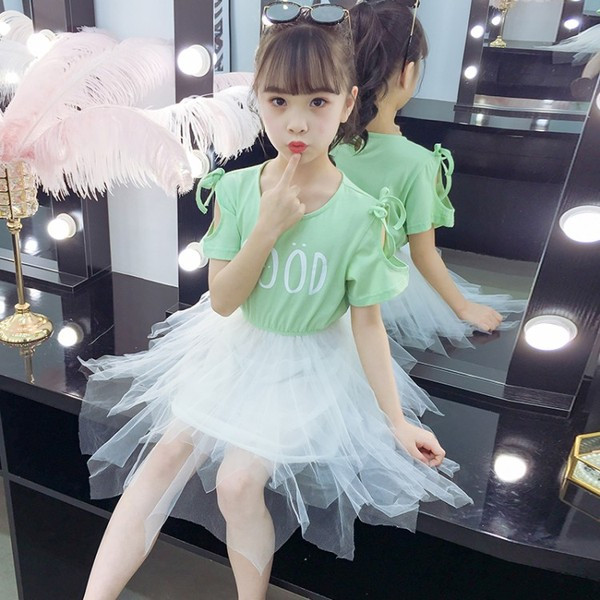 Rochie moderna pentru copii in doua culori cu maneci scurte si tul