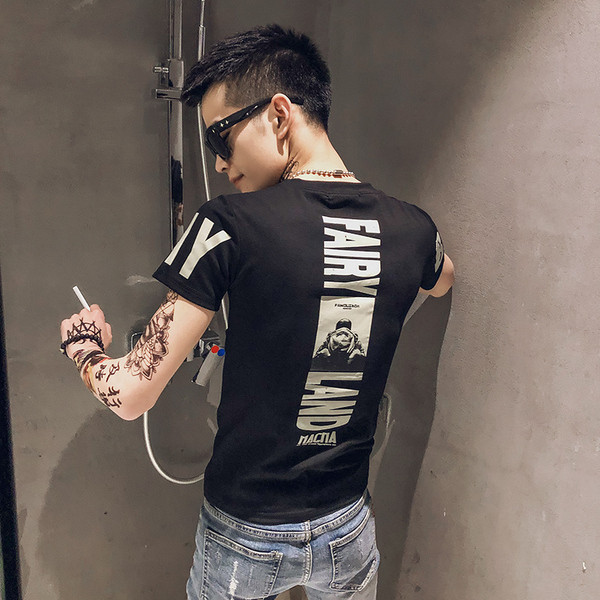 Modern férfi póló rátéttel