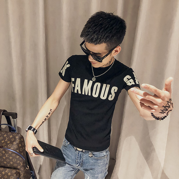 Modern férfi póló rátéttel