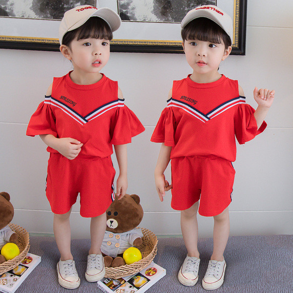 Piros napi gyerekszett csupasz vállú lányoknak