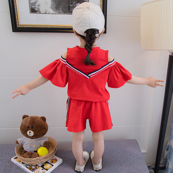 Piros napi gyerekszett csupasz vállú lányoknak