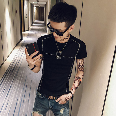 Alkalmi férfi póló rövid ujjal fehér, fekete és piros színben