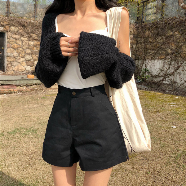 Női rövidnadrág magas derékkal, zsebekkel több színben