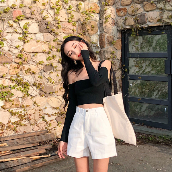 Női rövidnadrág magas derékkal, zsebekkel több színben