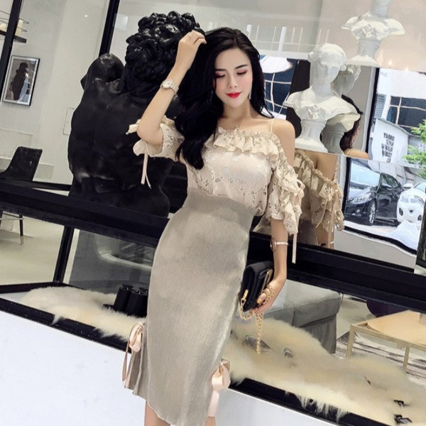 Stílusos női csipkeblúz szett vágott váll és szoknya magas derékkal