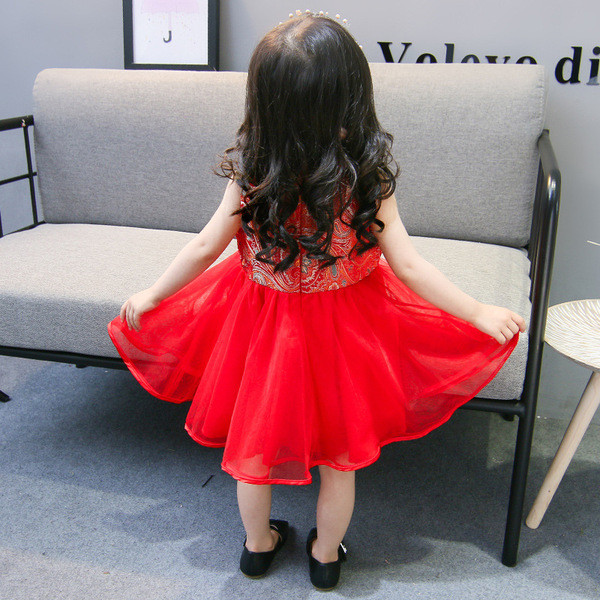 Modern gyerekruha lányoknak piros színben