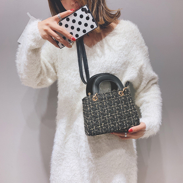 Stílusos női táska hosszú és rövid fülekkel