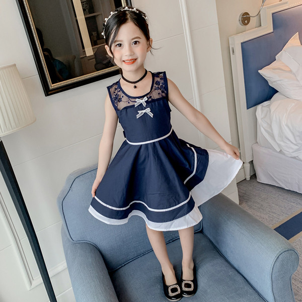 Stílusos gyerekruha modell O-nyakkal