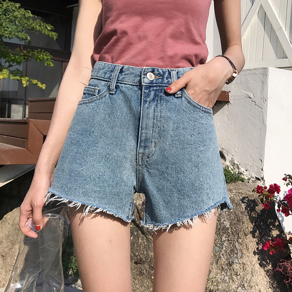 Καθημερινά γυναικεία σορτς  με ψηλή μέση σε μπλε χρώμα