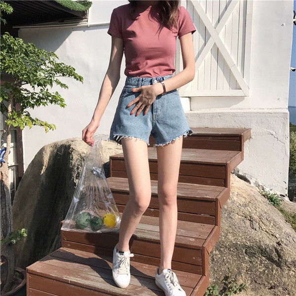 Καθημερινά γυναικεία σορτς  με ψηλή μέση σε μπλε χρώμα