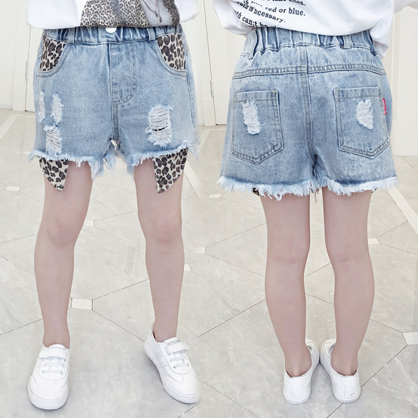 Gyerek modern rövid farmer szakadt motívumokkal - lányoknak