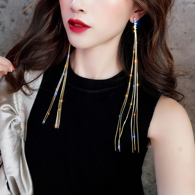 Női fülbevaló két színben díszítő kövekkel