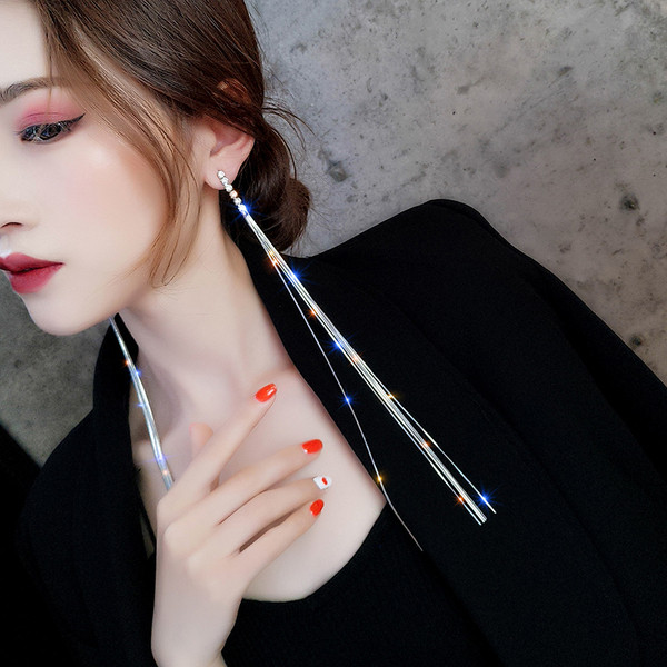 Női fülbevaló két színben díszítő kövekkel