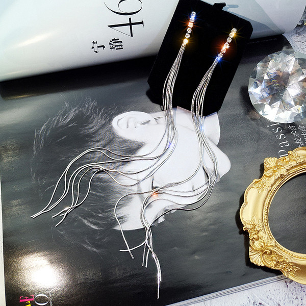 Női fülbevaló két színben díszítő kövekkel