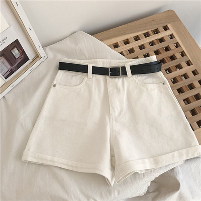 Модерни дамски къси панталони в четири цвята 