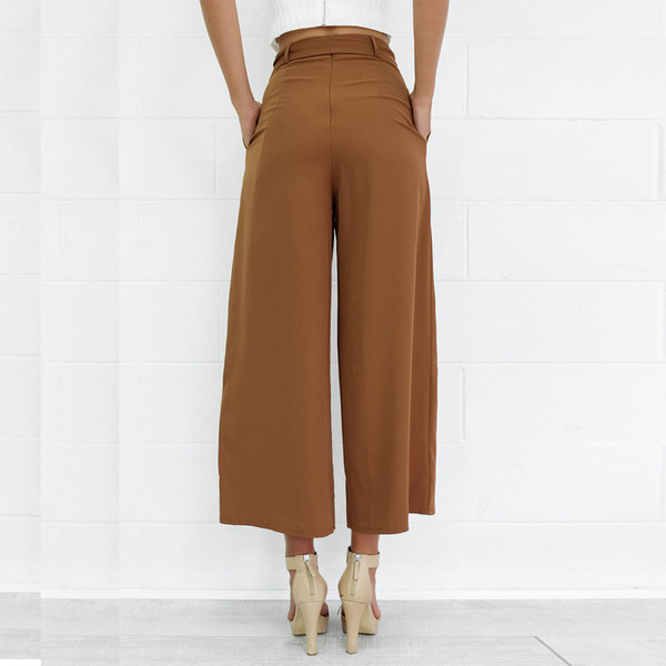Κομψή κυρία παντελόνι ευρύ σχέδιο με υψηλή μέση σε δύο χρώματα