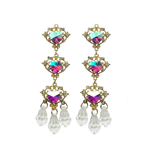 Arany színű női fülbevaló kövekkel