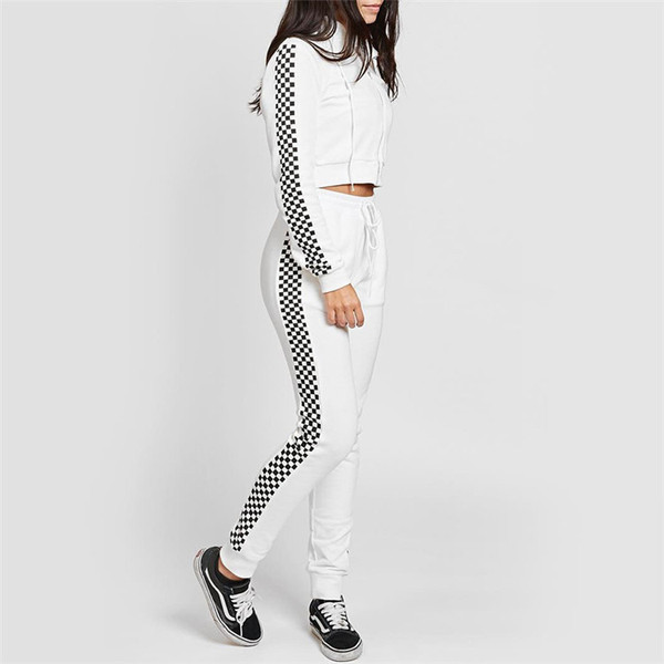 Napi női csapat két részben