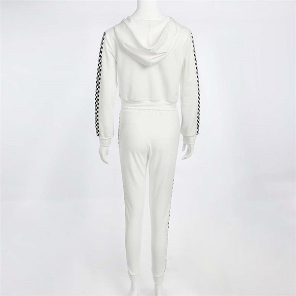 Napi női csapat két részben